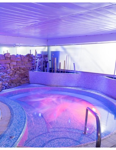 Spa con Peeling y Masaje - Lunes a Viernes Spa con Peeling y Masaje - Lunes a Viernes